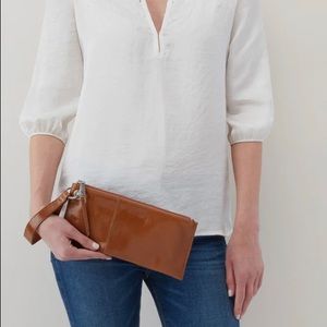 Vida Hobo Wristlet
